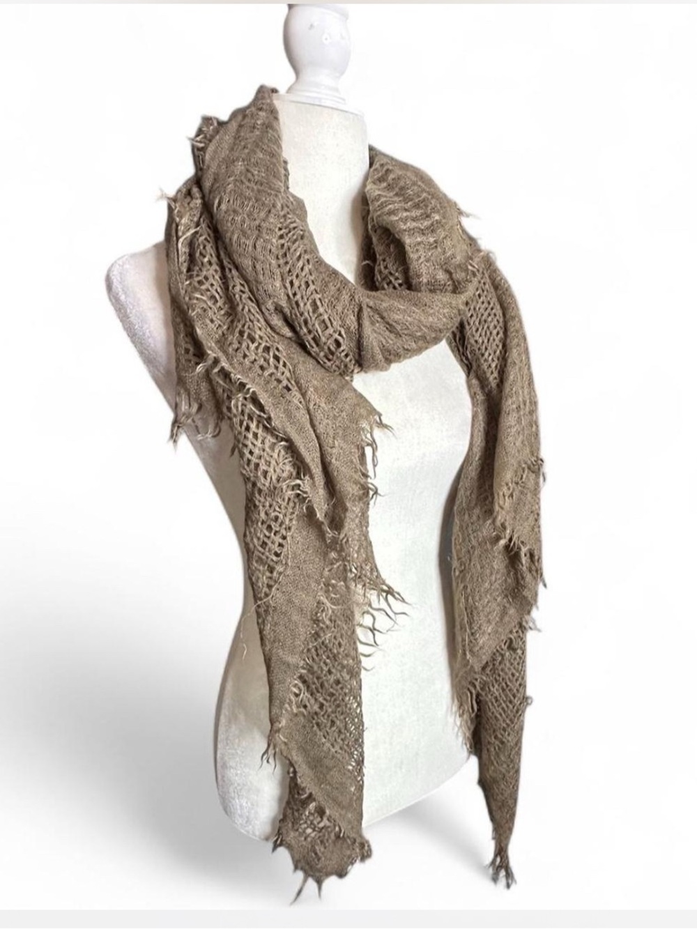 💜 Staring At Stars | UO Light Brown Lightweight Boho Open Weave Scarf (OS)